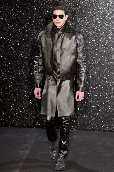 Look 27